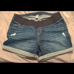 Maternity shorts